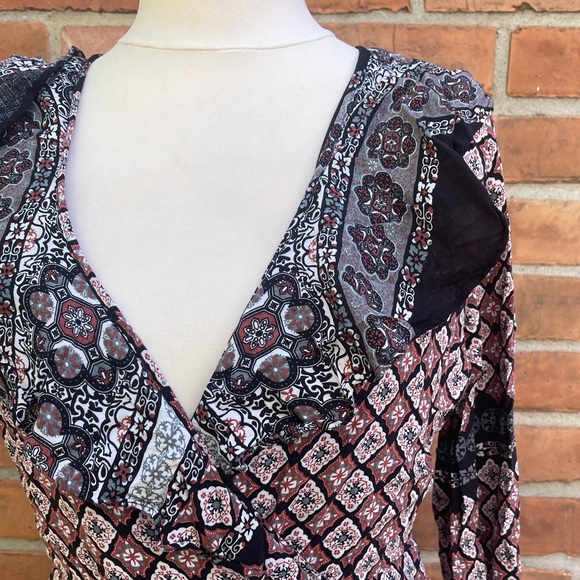 Wild Blue Sadie Robertson Boho Romper - Picture 3 of 7